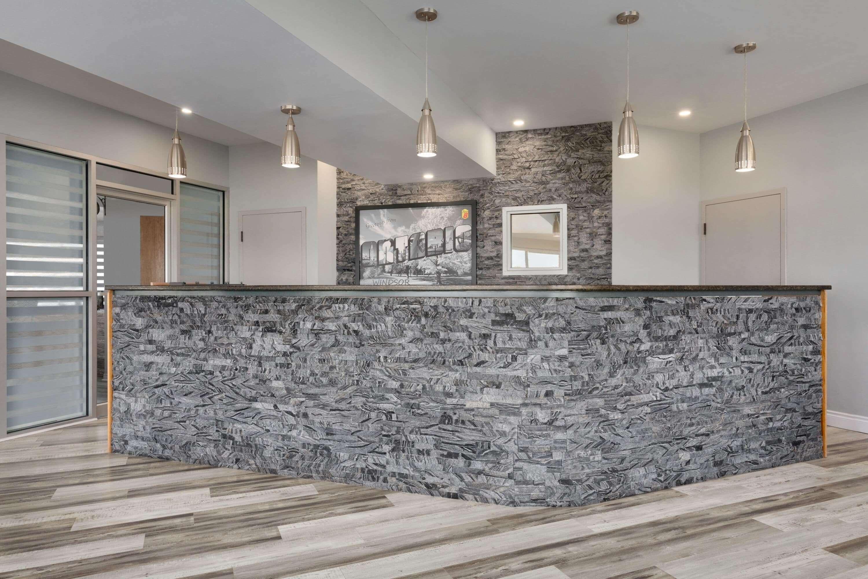 Super 8 By Wyndham Windsor/Dougall Exterior foto
