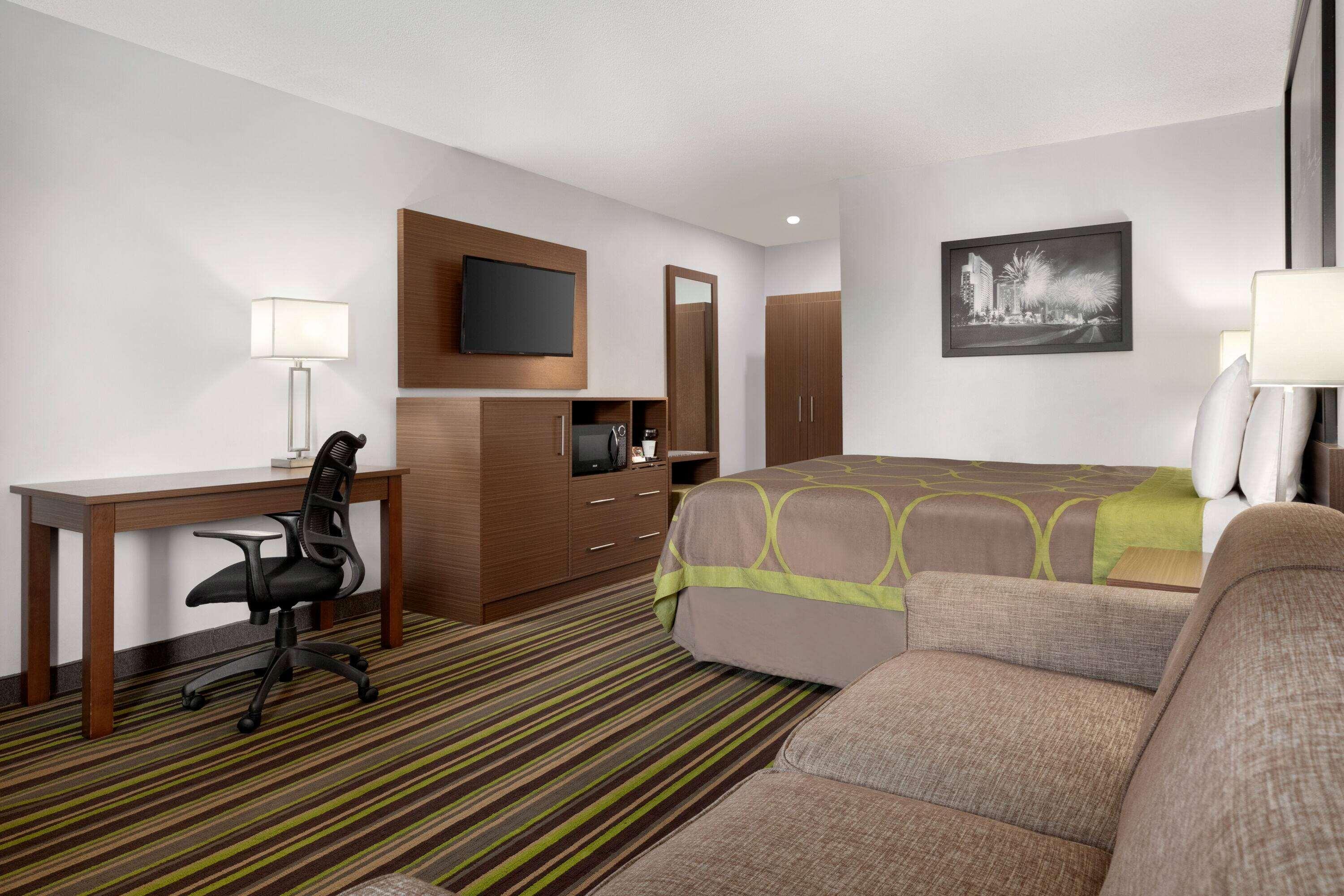 Super 8 By Wyndham Windsor/Dougall Exterior foto